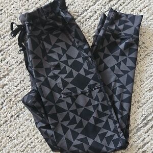 Aerie Black Geometric Leggings